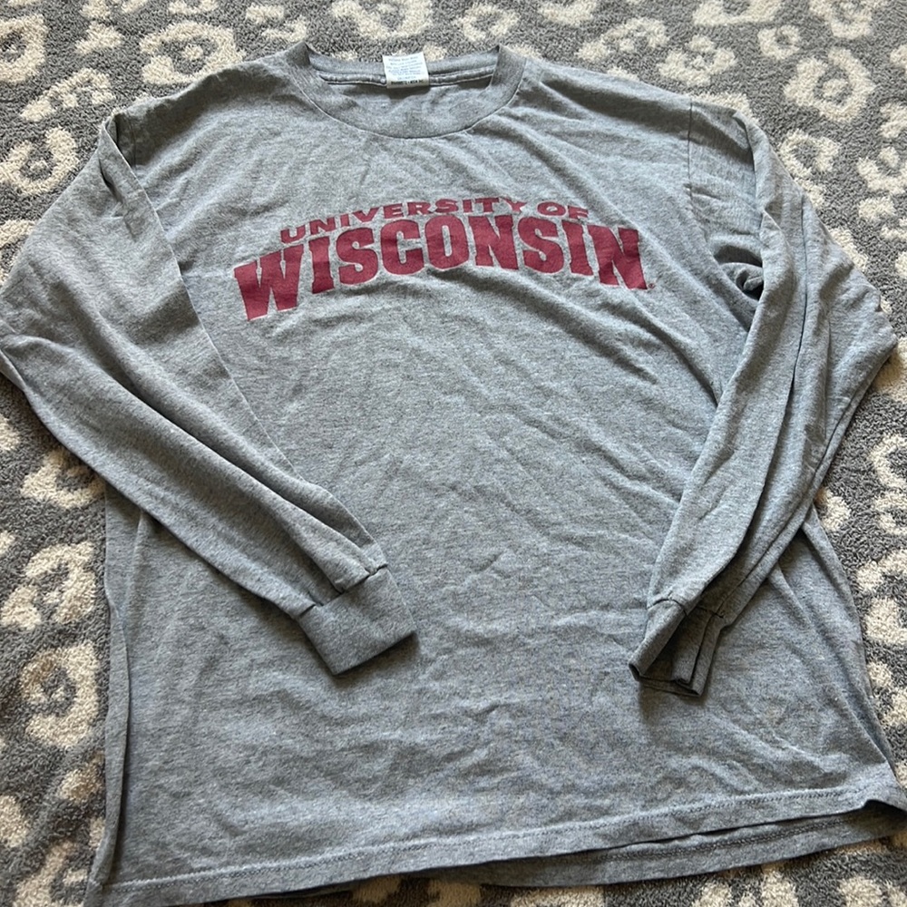 Steve& barry’s UW madison long sleeve
